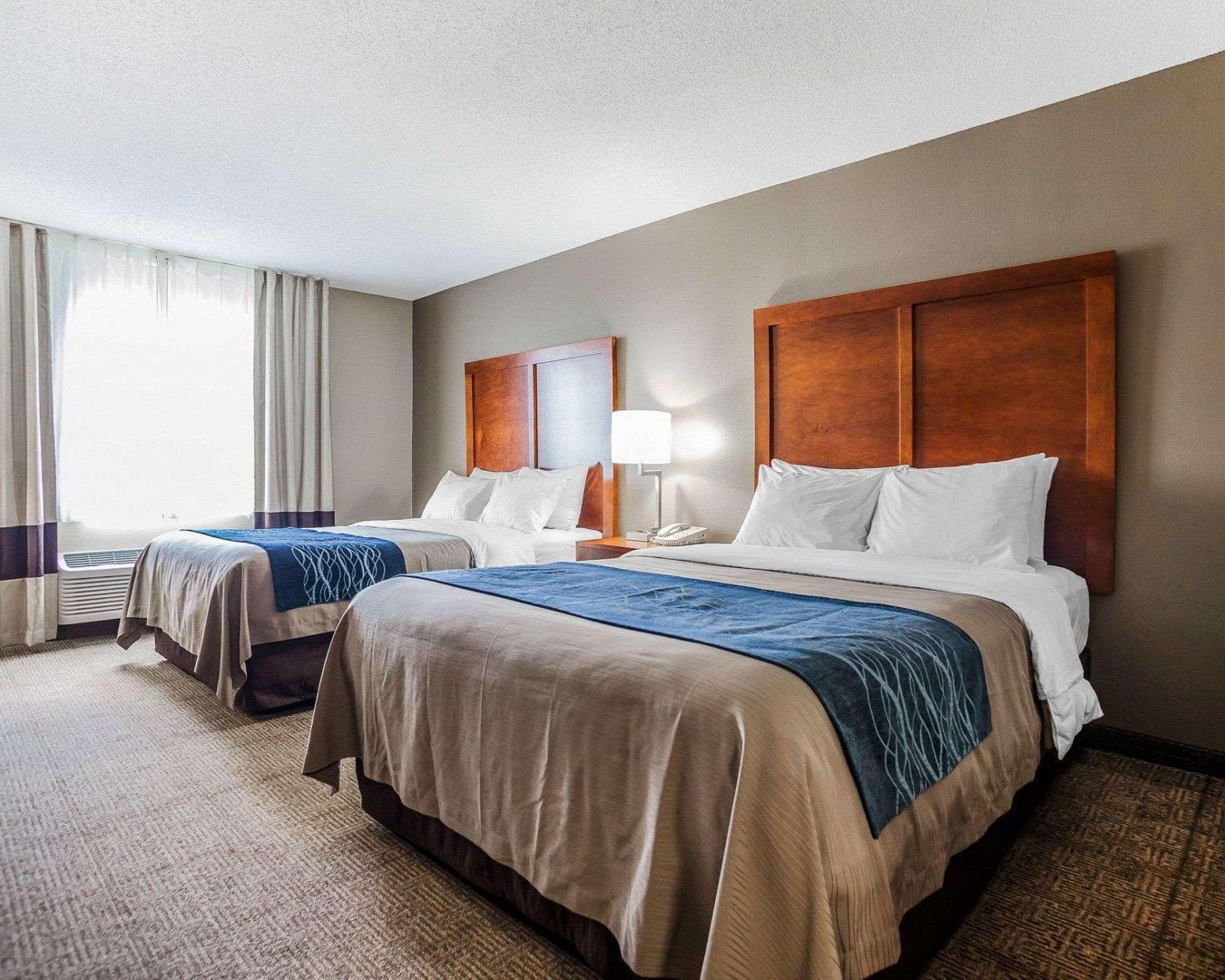 Comfort Inn & Suites Moberly Buitenkant foto
