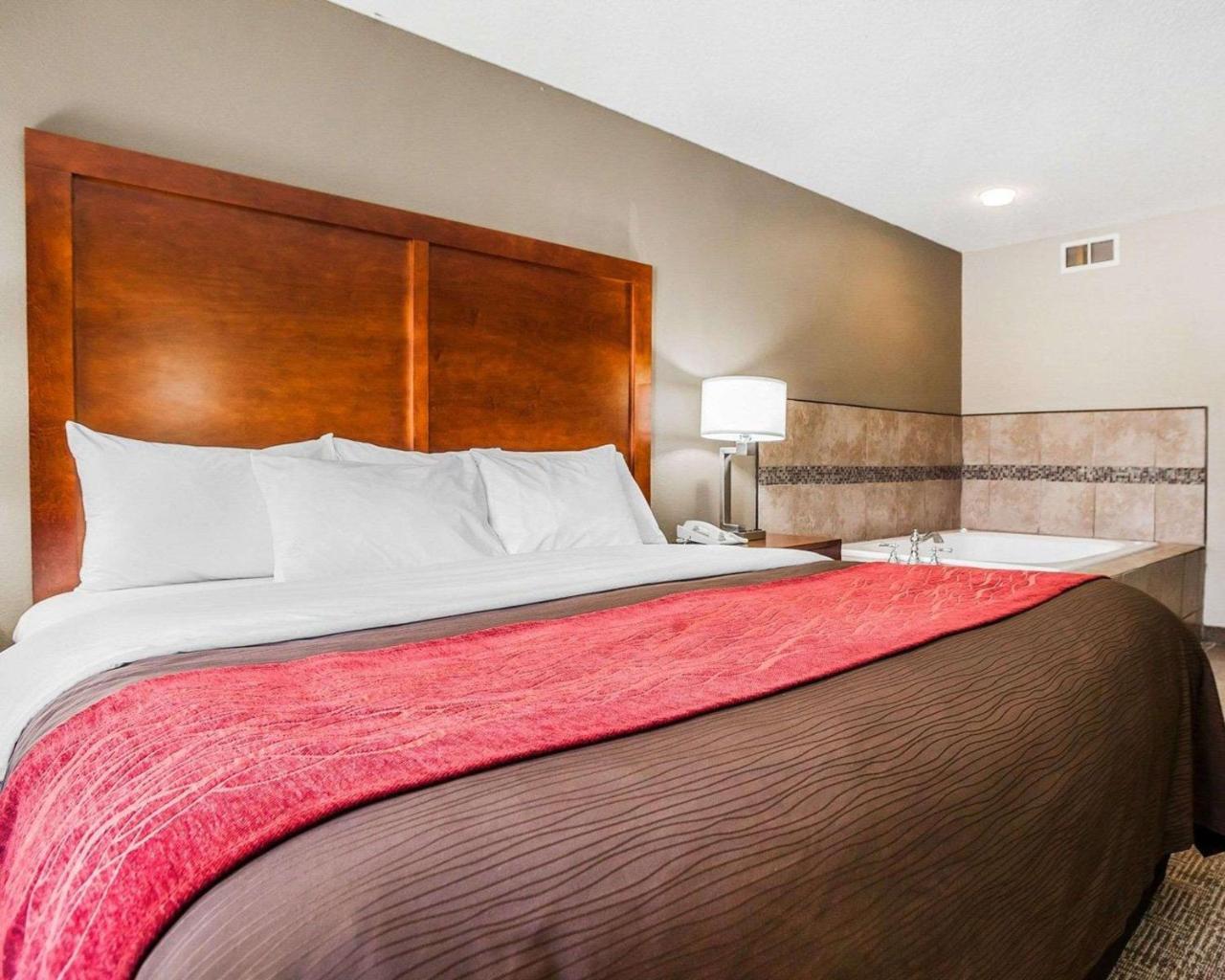 Comfort Inn & Suites Moberly Buitenkant foto
